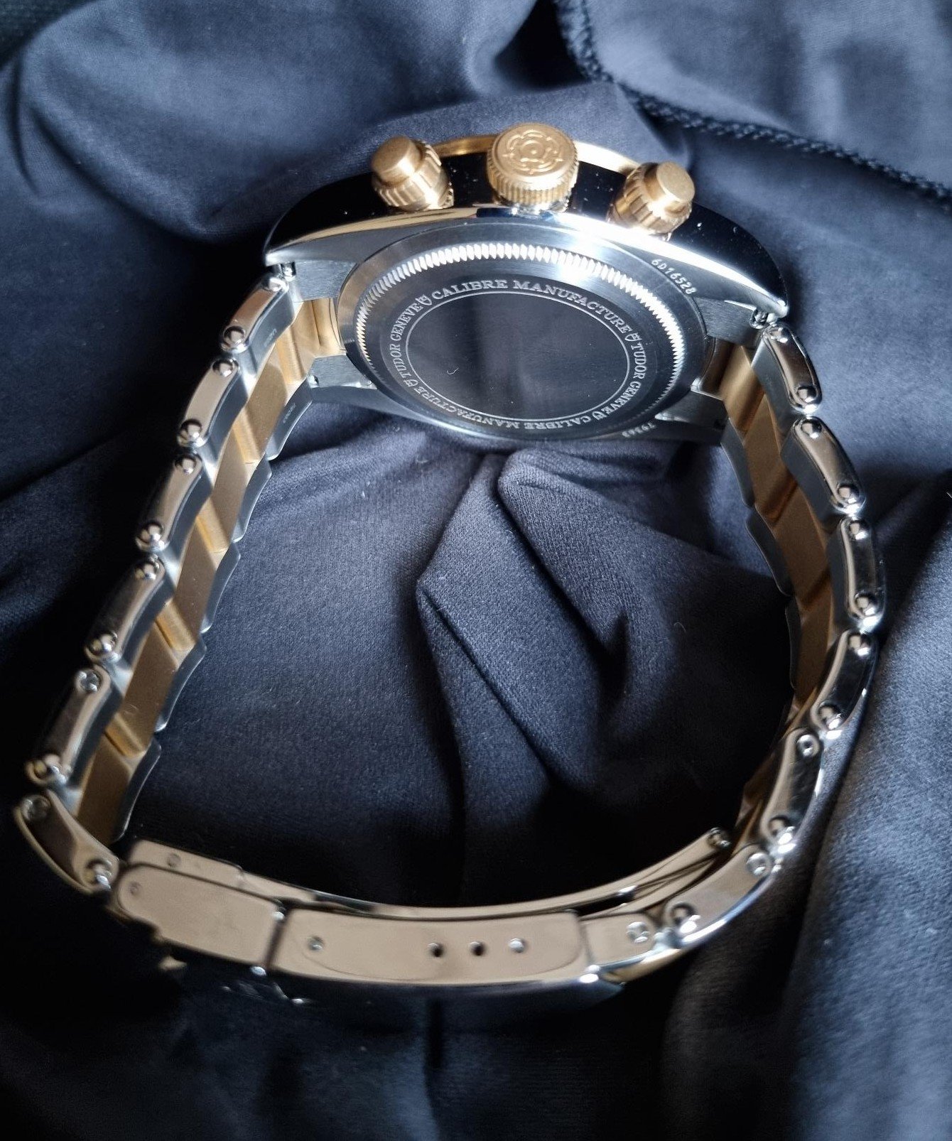 tudor2t7.jpg