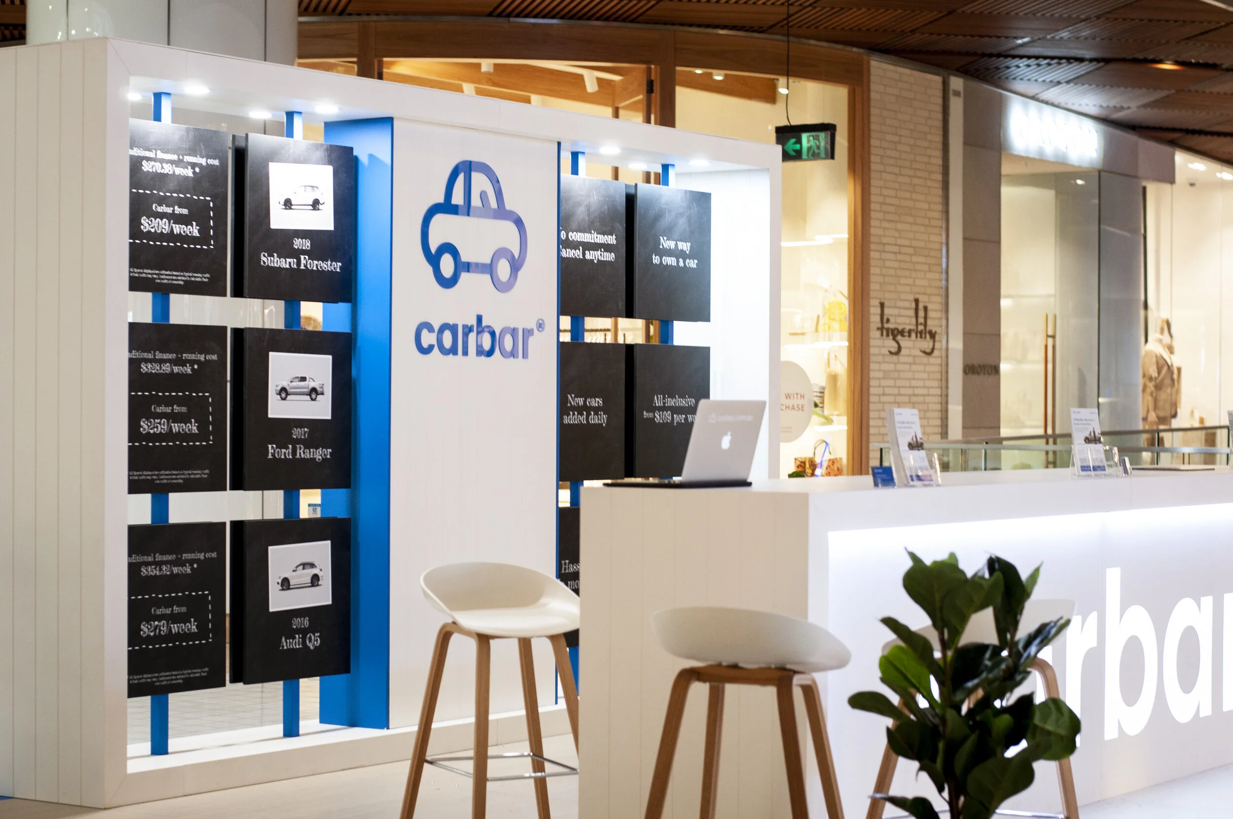 DisplayWise-Sydney-retail-Activation-Build-CarBar_2.jpg