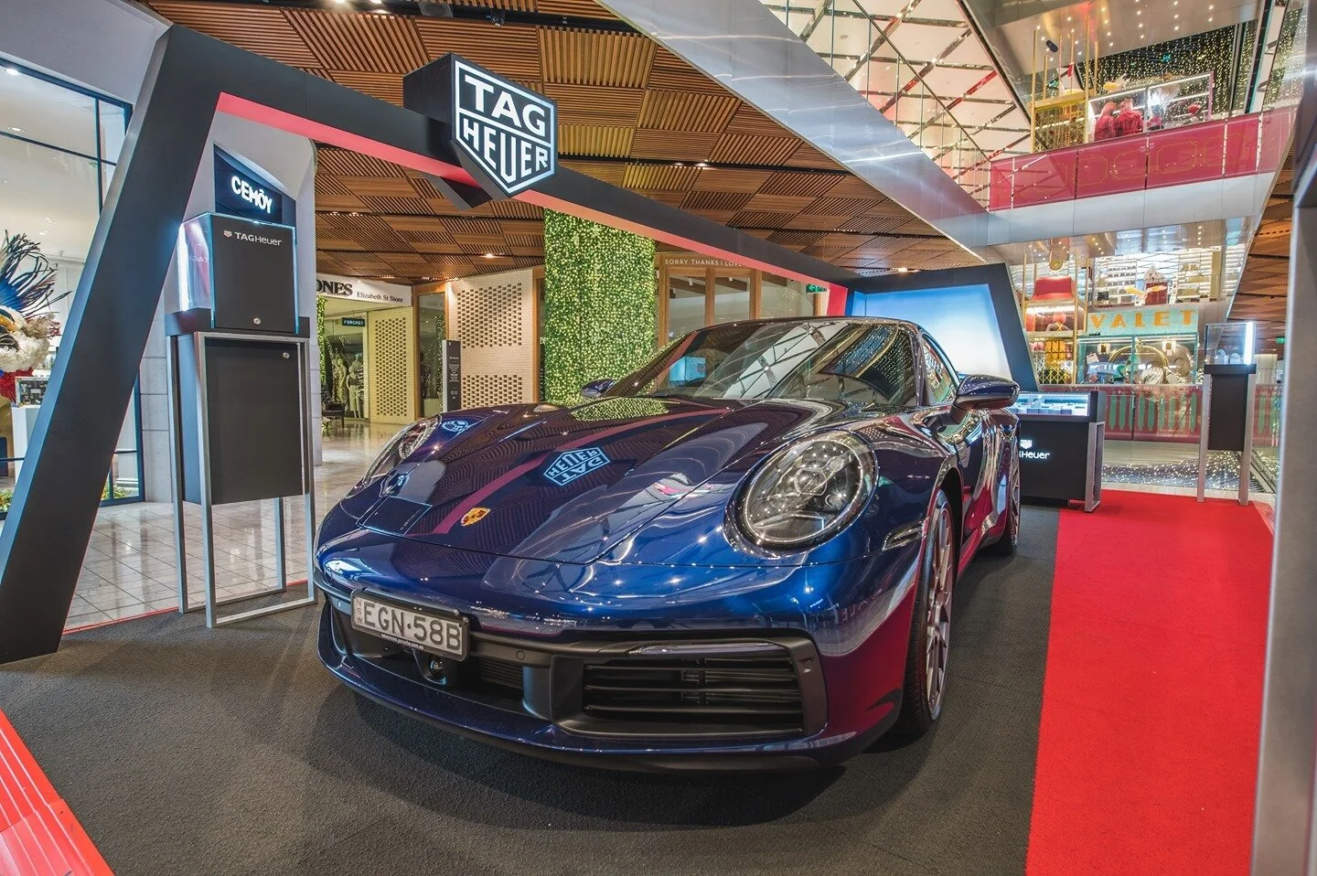 CASE STUDY //⠀
⠀
With an established relationship spanning over a decade, creative brand activation agency Traffik recently engaged DisplayWise to turn their TAG Heuer x Porsche international design into reality here in Australia.⠀
⠀
Follow the link in bio to find out more