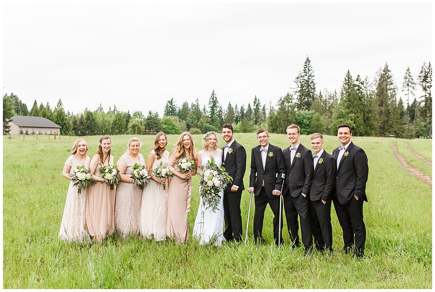 Brush_Prairie_Washington_Wedding_May_Farm_Backyard_Family_Photographer_Conzatti_0025.jpg