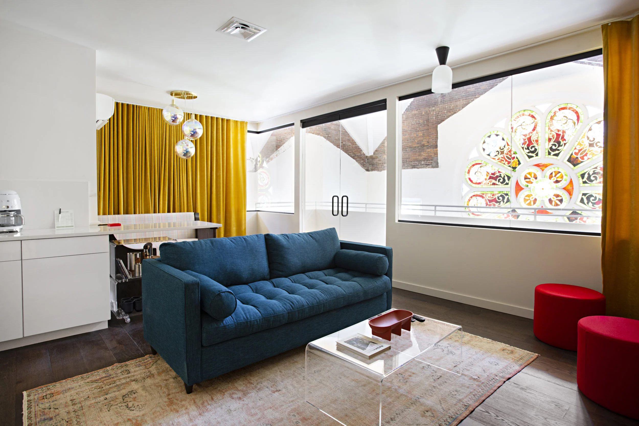 Textures_Russell_Hotel_15.jpg