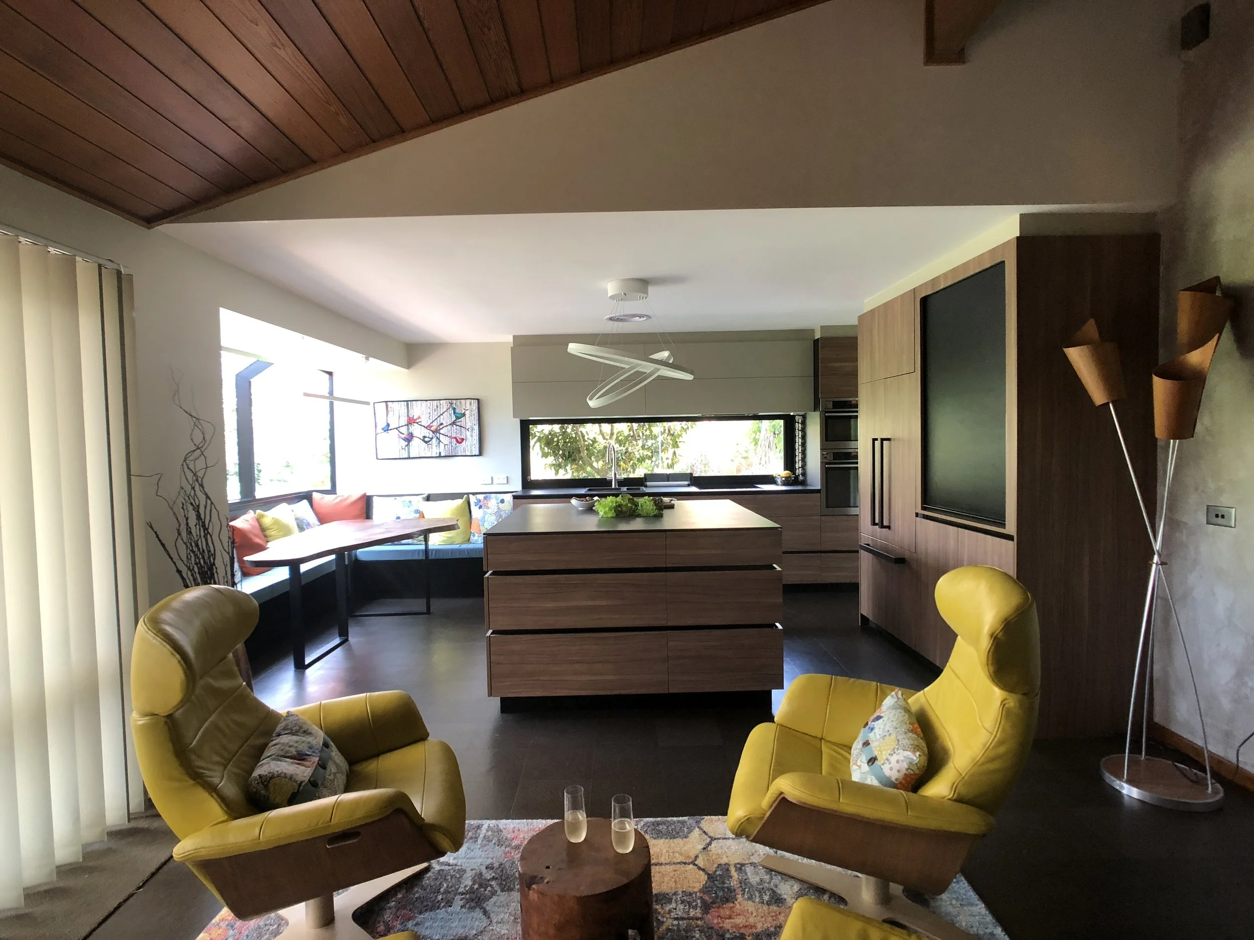 Case Study: a tired dark brick home turned modern piece of suburban luxury.