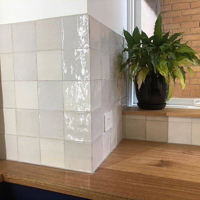 When you&rsquo;re tiler pulls off an incredibly hard join with un-rectified tiles. 👏⭐️ thanks Phil @mitchamtilecentre and @earpbros for the beautiful tiles.