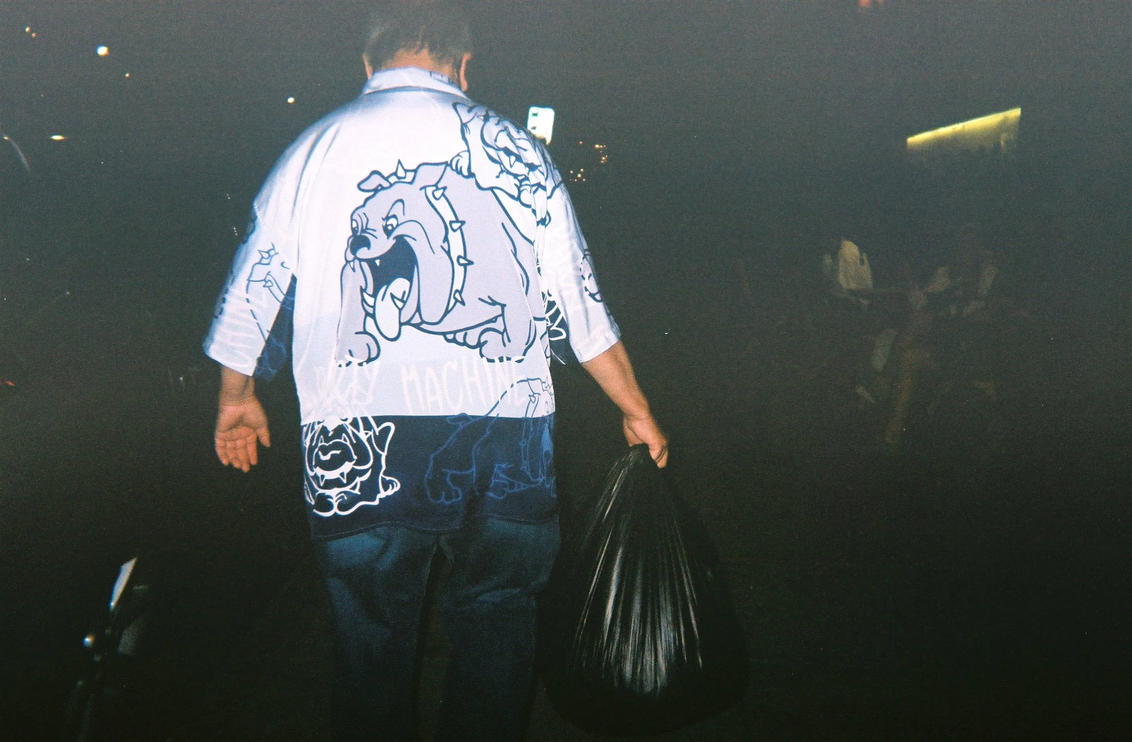 BAD_DOG_LA_ZOE_ZAG_LOS_ANGELES_e.jpg