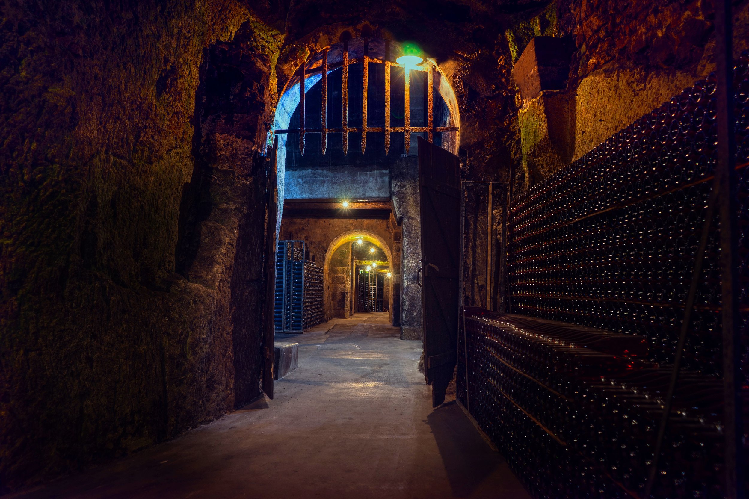 LDG-CavesPorte Aurora HDR-s.jpeg