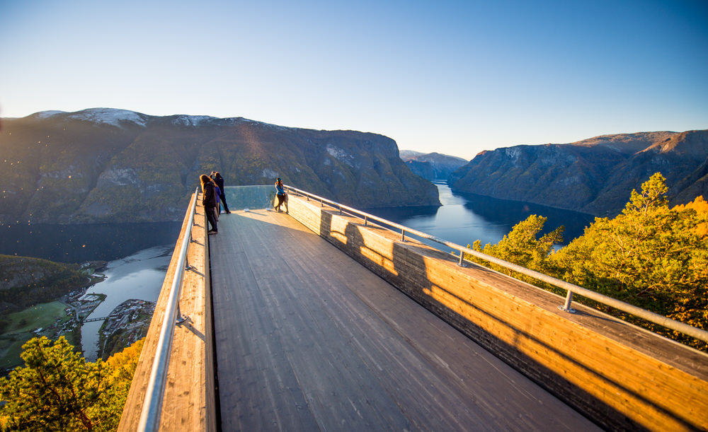 sverrehjornevik.com/Flåm AS