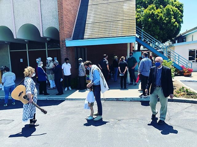 reporting from the field today in Santa Monica | 
religious leaders in Los Angeles assembled to speak out against the president and his use of the Bible and sacred texts in Santa Monica, demanding justice for George Floyd. 
@patch story in my bio.
#s