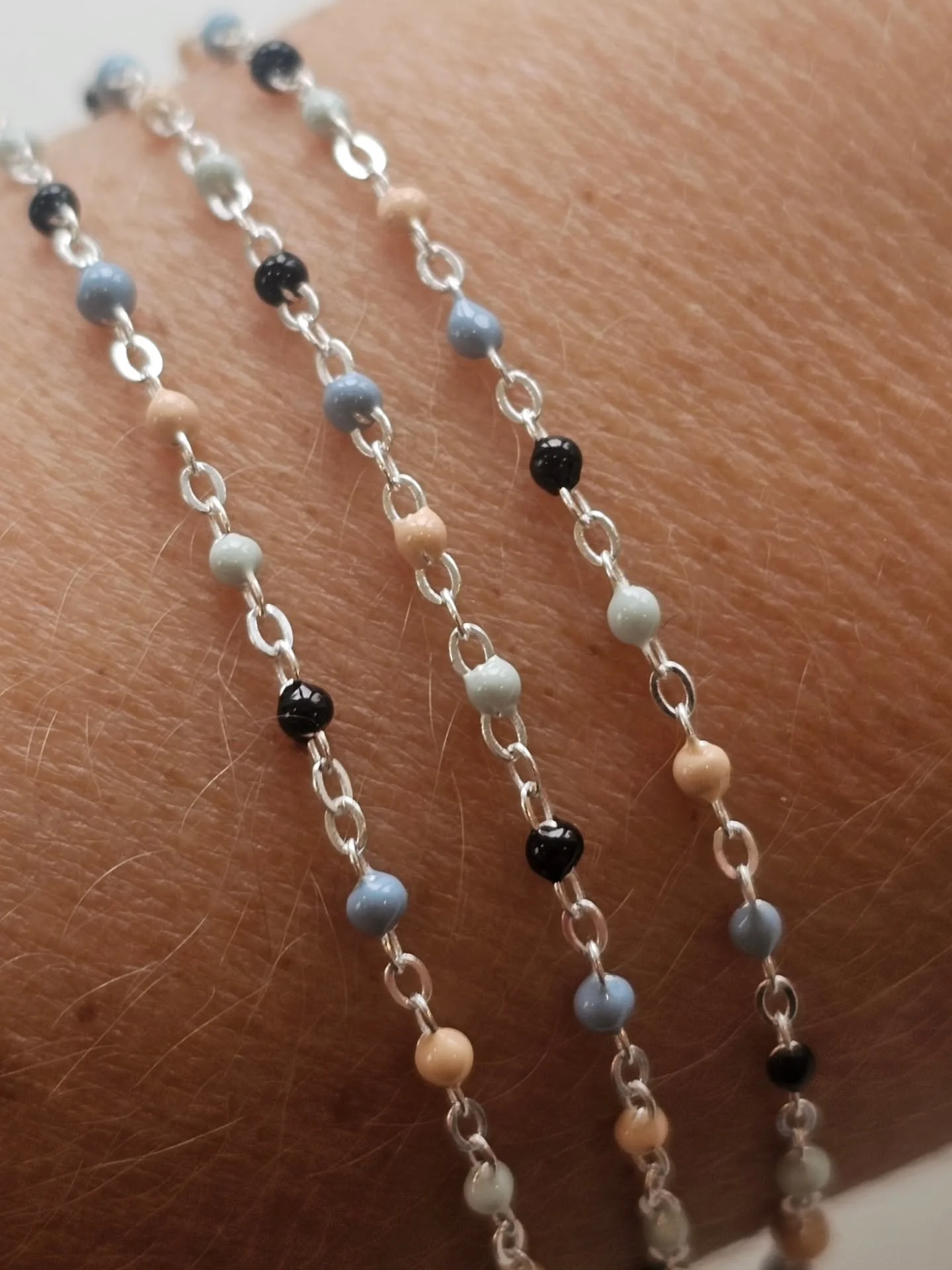 Two new Sterling Silver, enamel bead chains, now available for permanent jewellery ✨️ so in love with the autumnal tones xXx