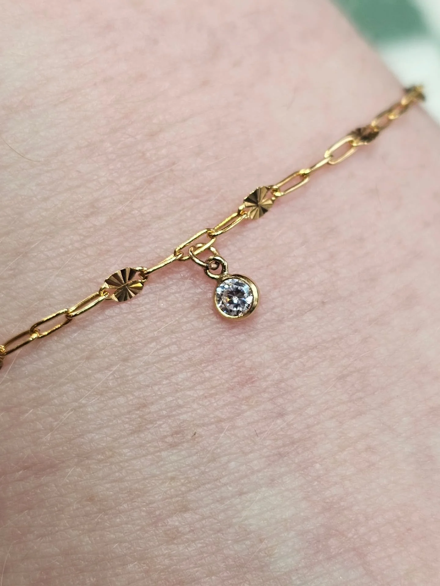 So lucky to meet two lovely ladies today 💕 a mum &amp; daughter celebrating both their birthdays, with a Permant Bracelet each 💕 I am very grateful I get to be part of their special memories 💕