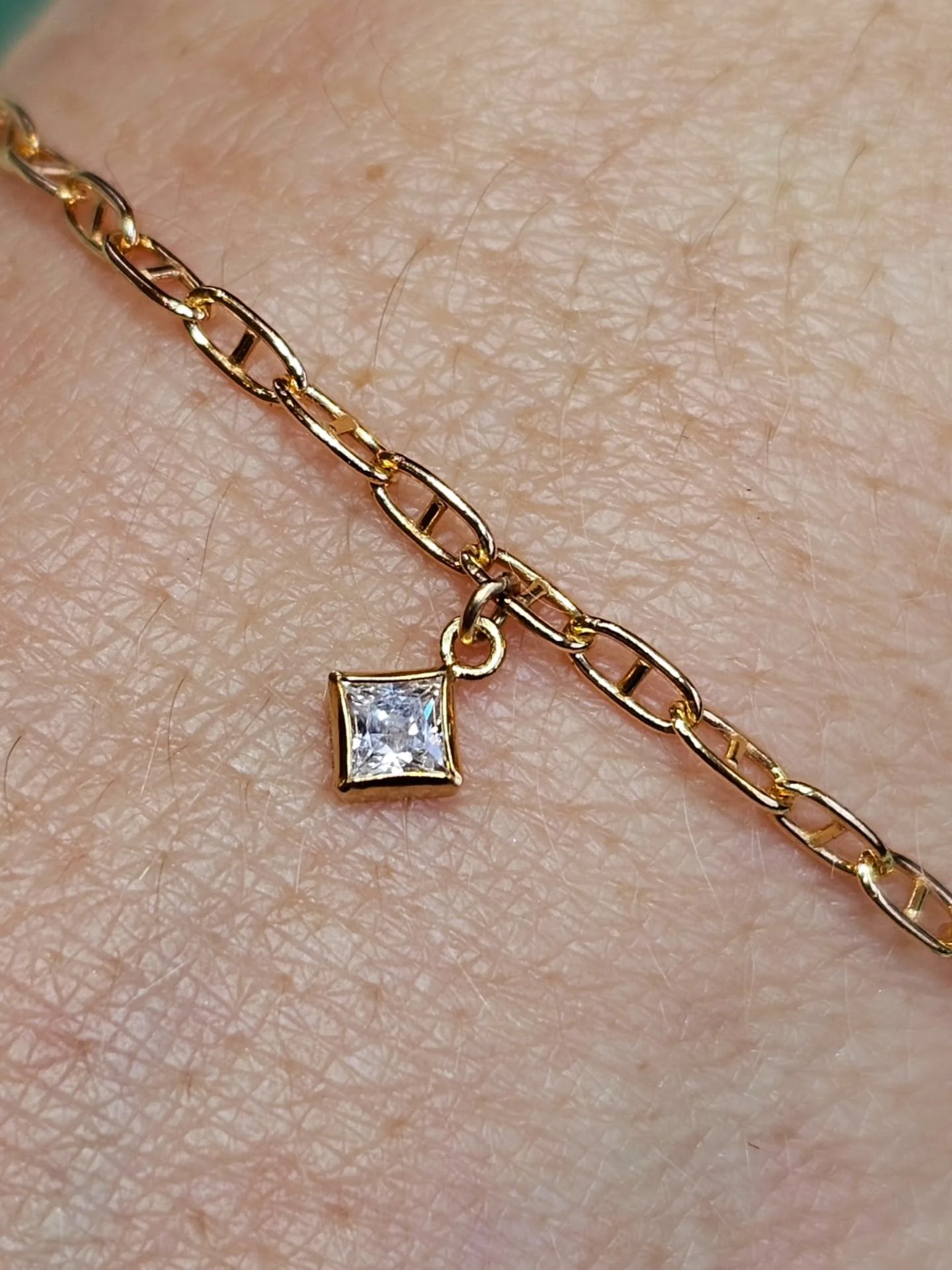 Bestfriends who permanent together to celebrate a birthday 🎂 The gucci inspired chain in both gold &amp; silver is just stunning ✨️ and both beautiful ladies chose brand new charms.... enjoy them ladies and Thank~You xXx