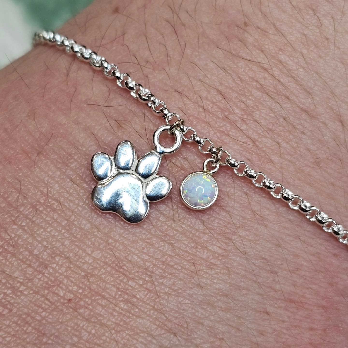 A very special permanent bracelet created today 💕  in honour of a loved and very much missed doggy 🥹💕