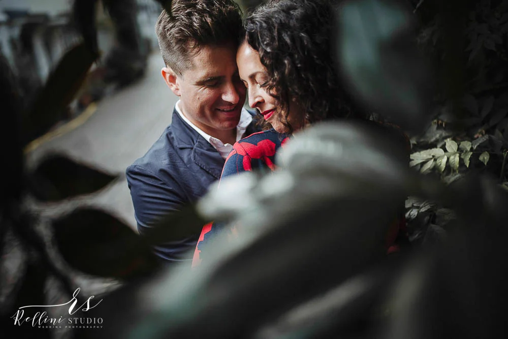 engagement photo London, destination wedding photographers in Italy Rellini art studio