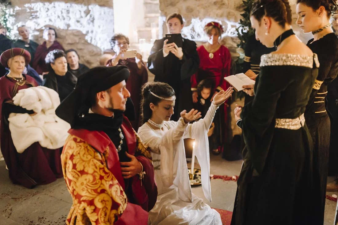 Medieval wedding Castello di Montignano Umbria