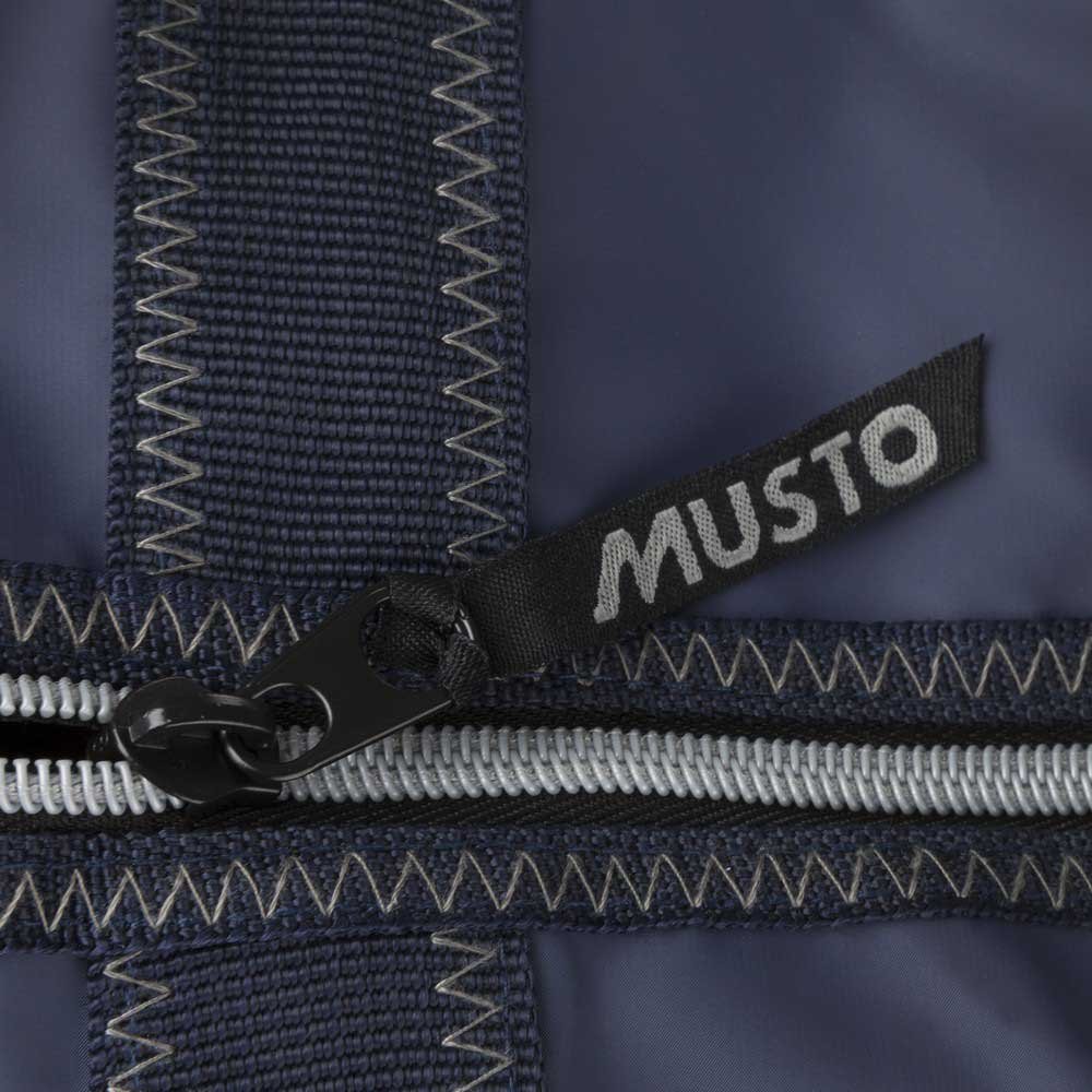 musto-genoa-carryall-4l-torba (1).jpg