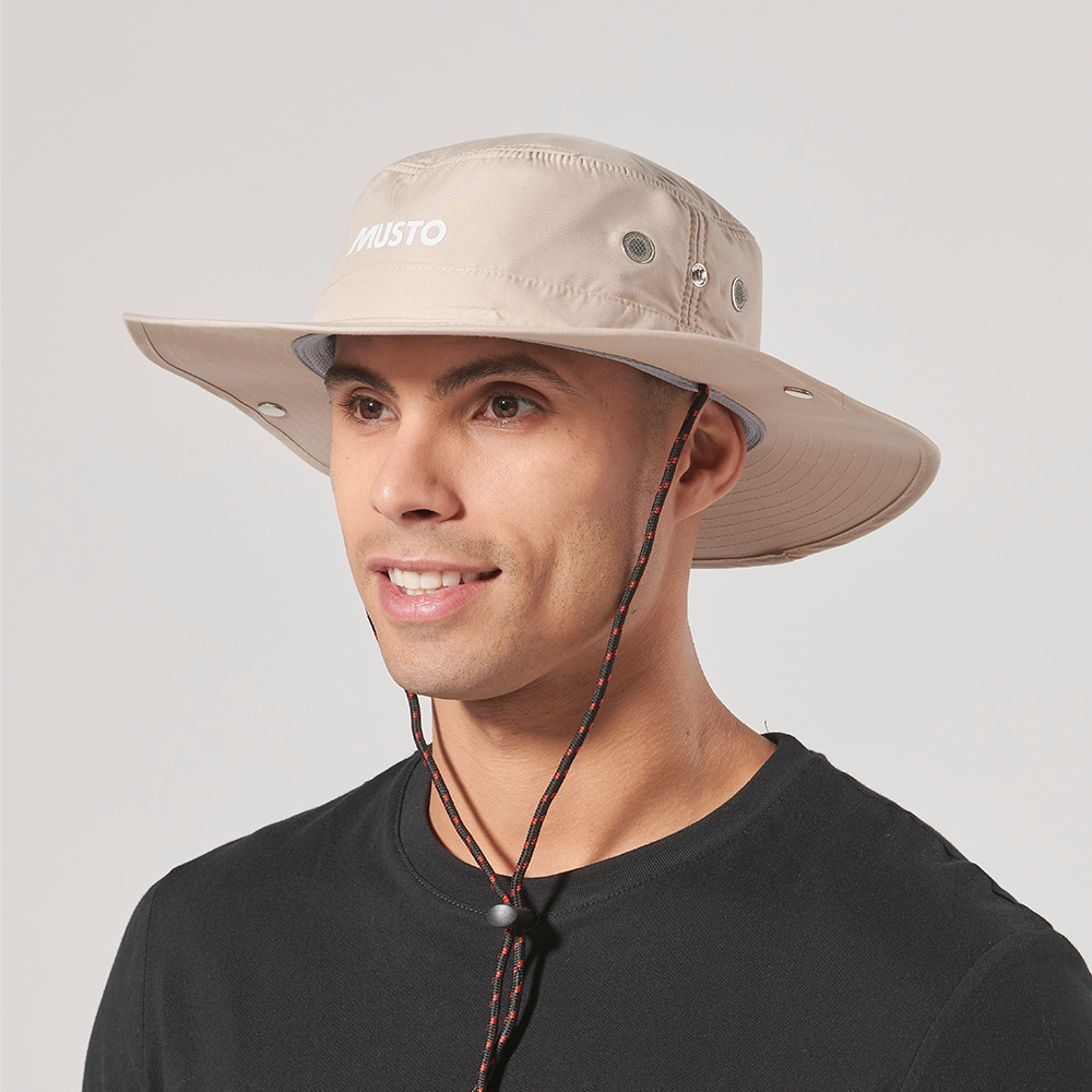 80033_812-model-1_2.jpg