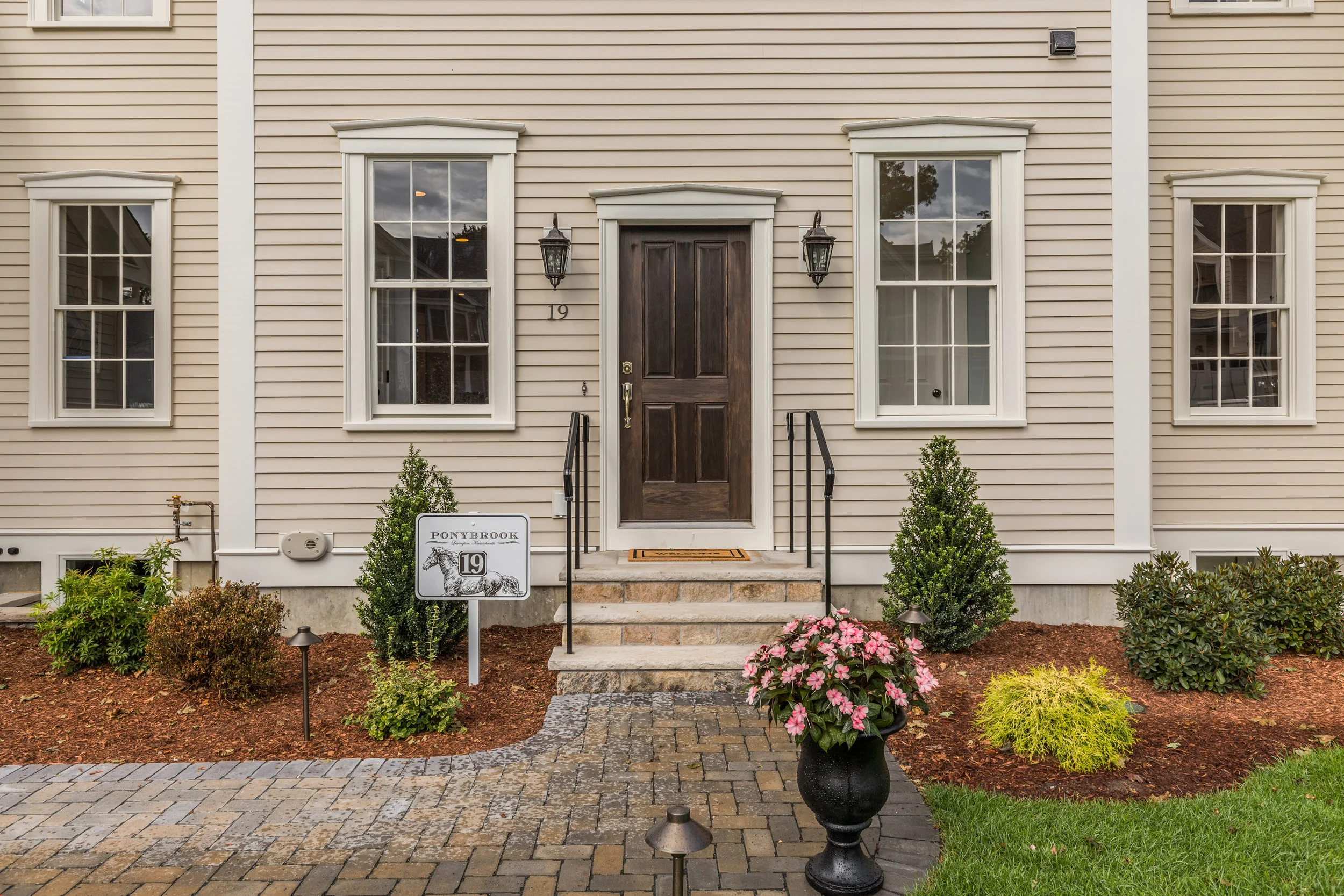 4_Front_Side-6.jpg