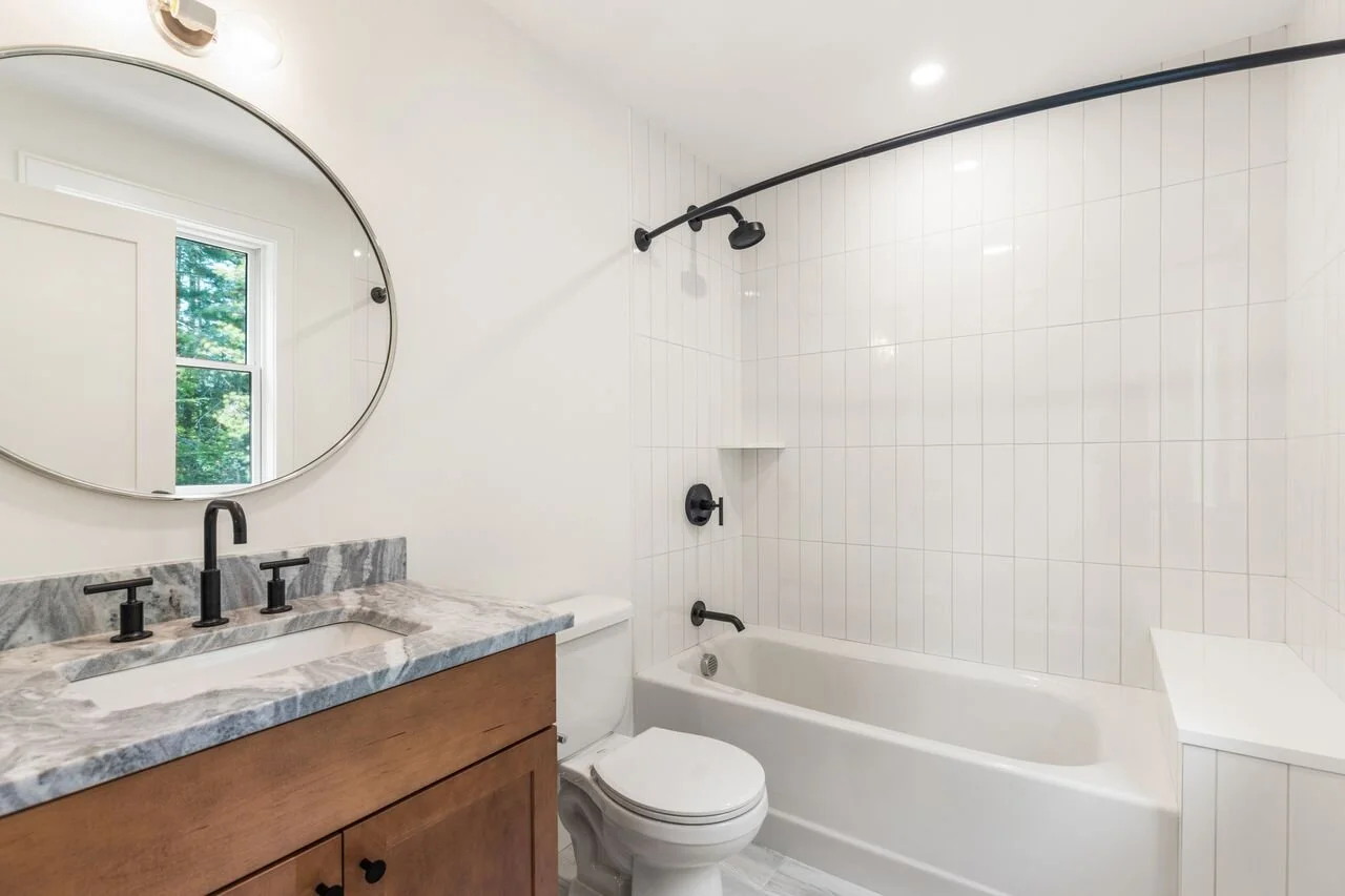 29_Bath-2.jpg