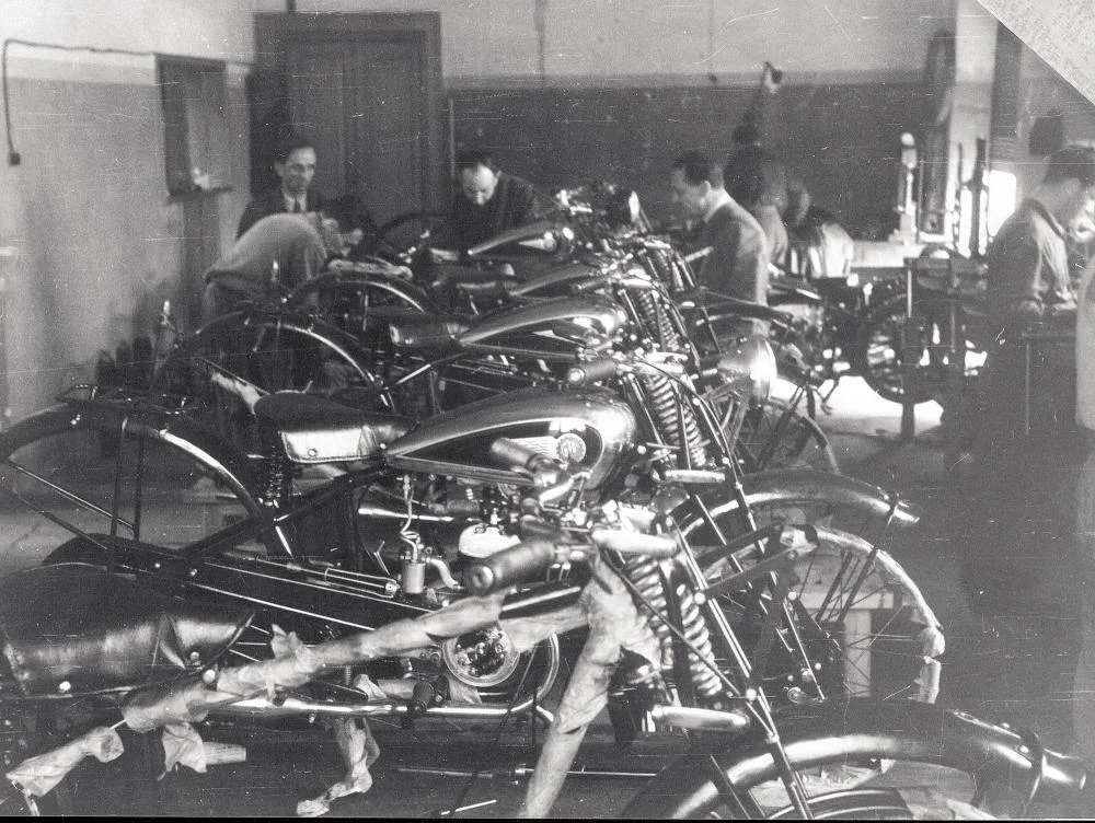 B_mv-agusta-vespa-98-17_44051.jpg