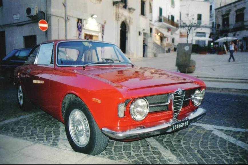 Alfa - Piazza Liberta, Ostuni, 2004. Photo © Paul Hart