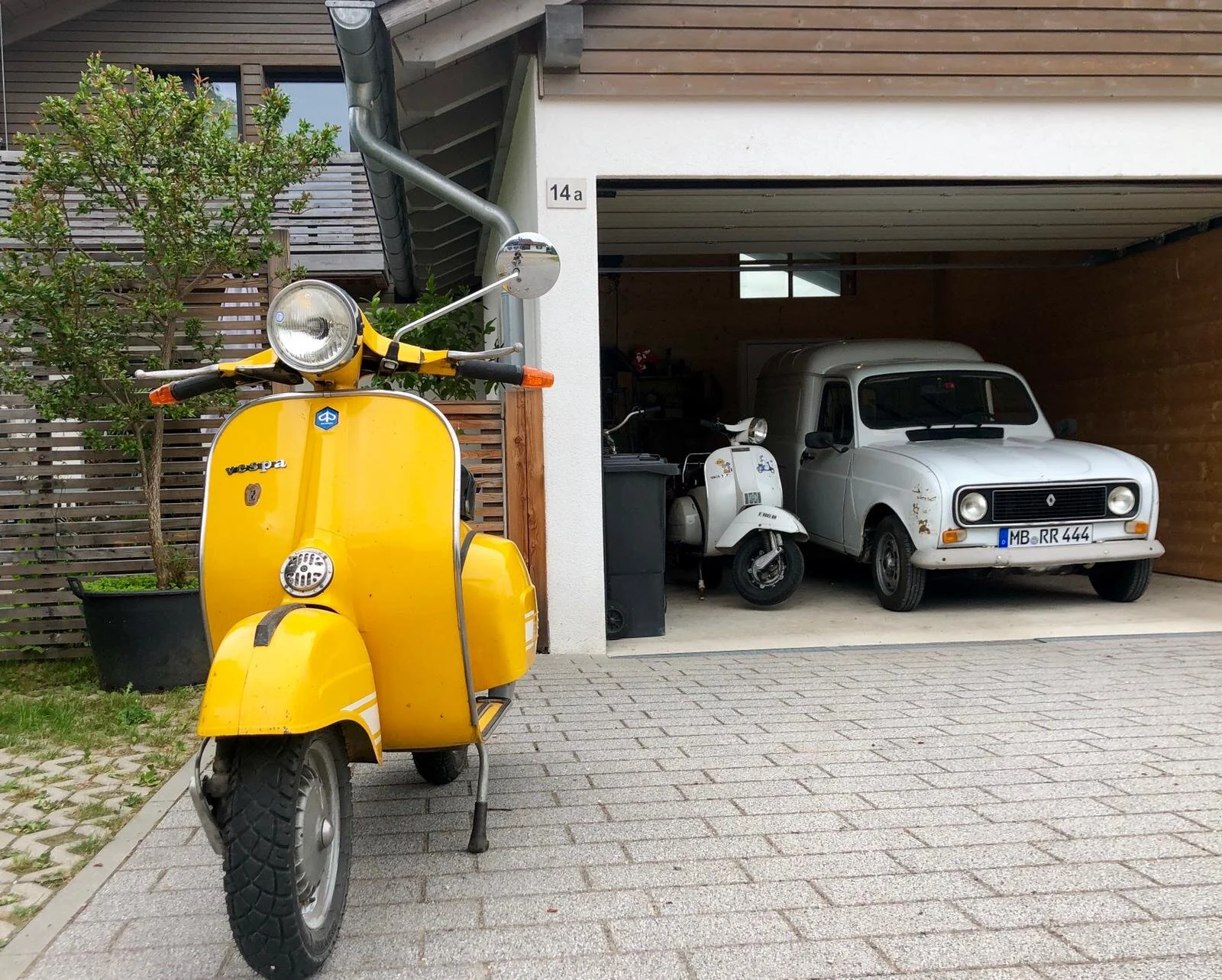 Original 1977 Rally 200 — Veteran Vespa Club