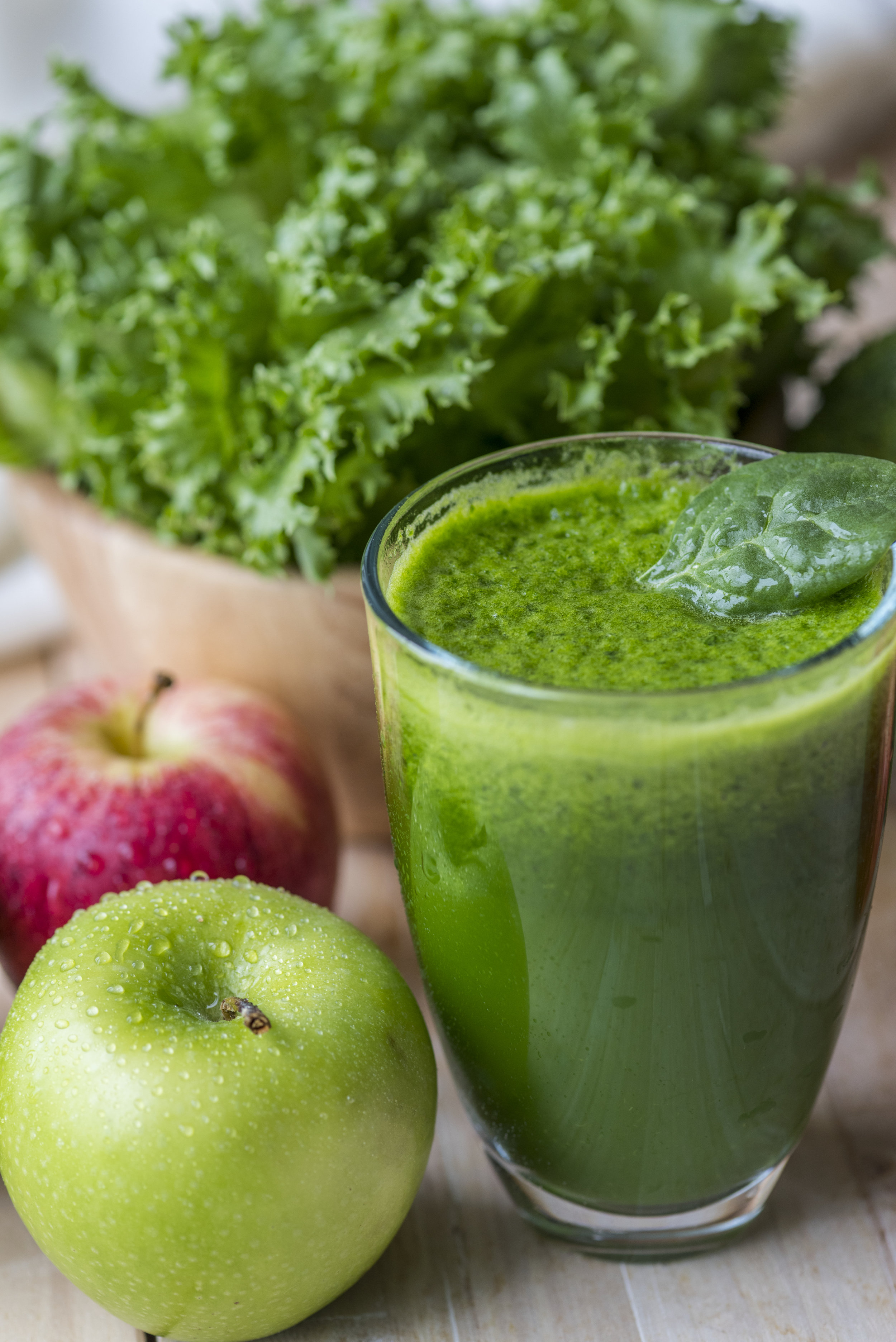 Fresh green smoothie macro shot