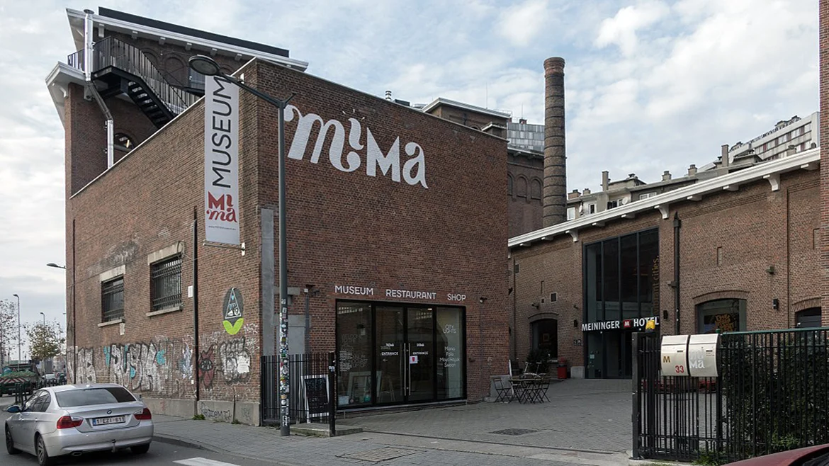 1200px-Millennium_Iconoclast_Museum_of_Art_(2016).jpg