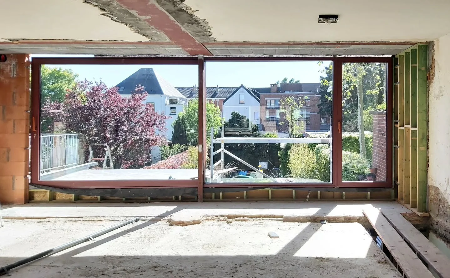 2PK125 - LIMA

Grondige renovatie van een Belle etage woning. 

FIJN WEEKEND!

#rood