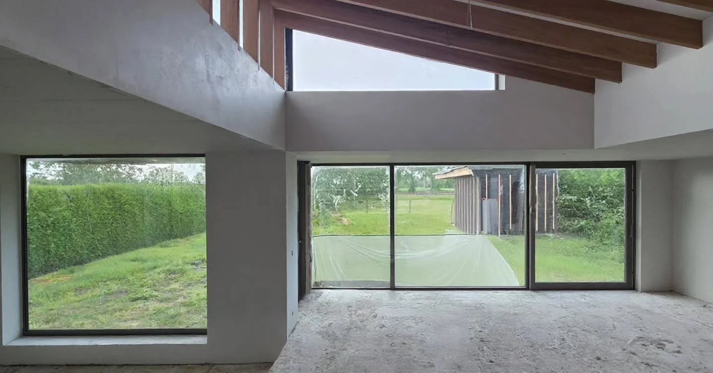 2PK105 - BONT

pleisterwerken in uitvoering. #midcenturyarchitecture #zitput