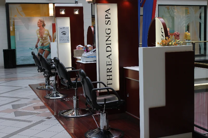 CambridgeSide Threading Spa Location | Best Threading Near Cambridge, MA