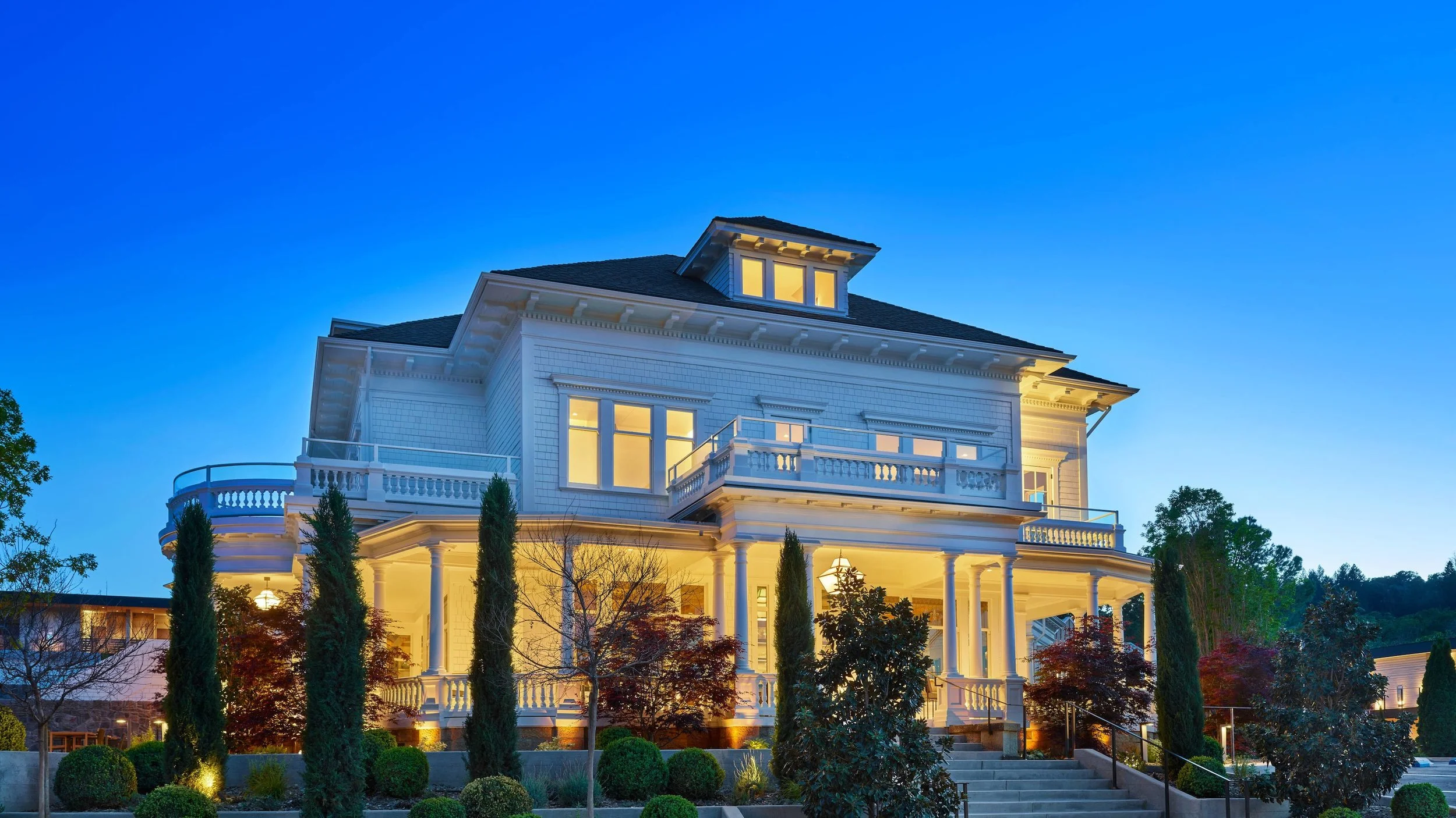 Las Alcobas is a 68-room luxury boutique resort located in St. Helena in Napa Valley, California. The recently built hotel held its grand opening in June 2017. Ohana originated a mezzanine loan on the newly opened resort in July 2017 as part of a refinancing package used by the sponsor to pay off its construction loan. EXPLORE SITE >