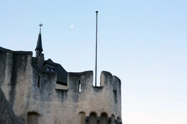 Spontaneous Adventuring