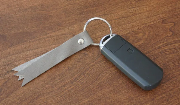 5 Minute DIY Key Chain