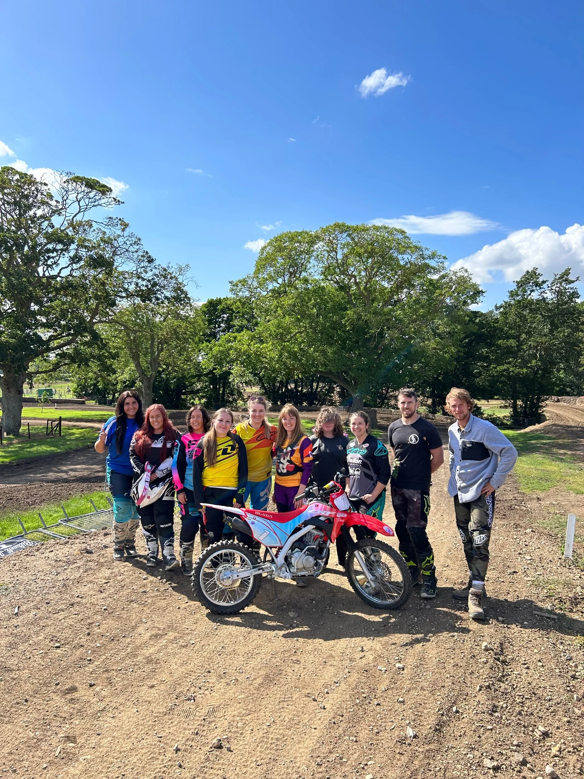 9F8C253F-7AD5-4569-8B90-5136CBA06A5E