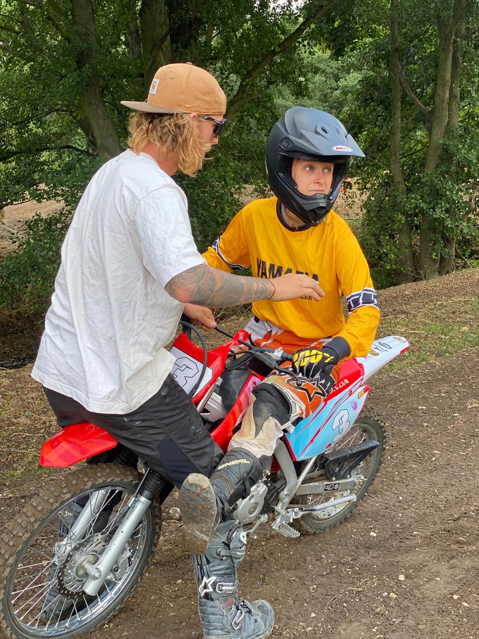 90F1BD71-15EF-44CD-8882-ACF5E08899FC