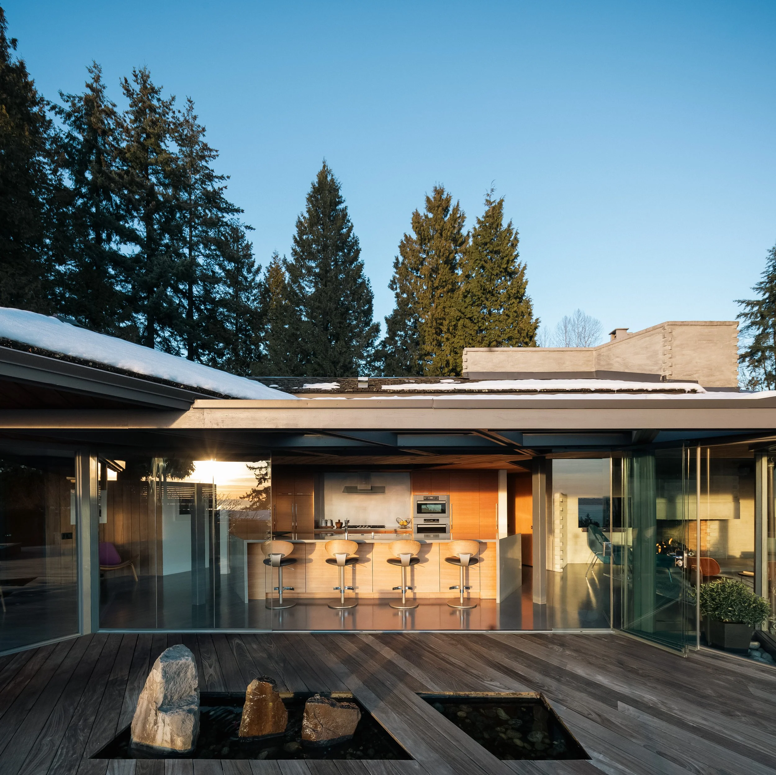 1160-Nepal-Pl-West-Vancouver-TWSC-090.jpg
