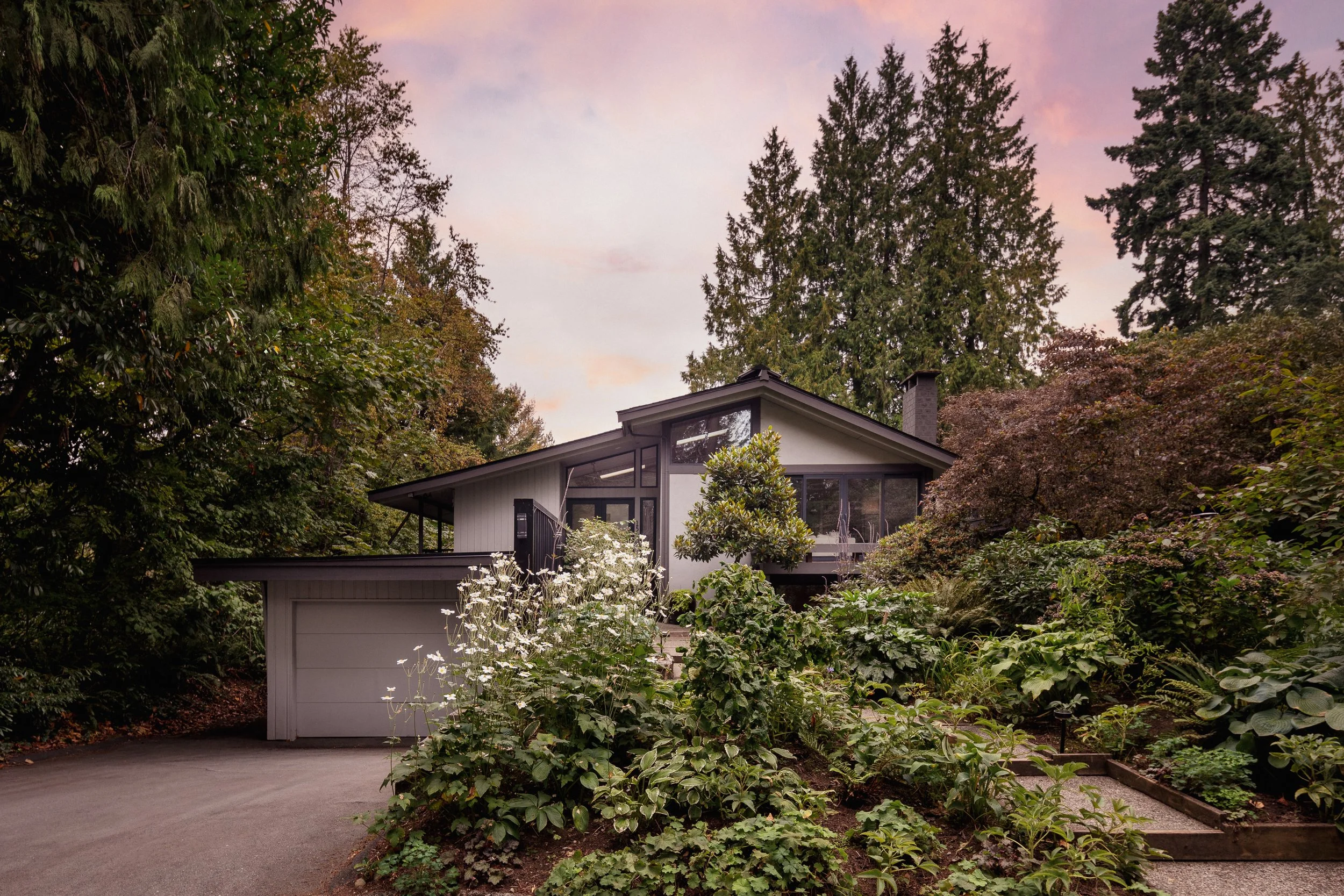 1590-Graveley-St-North-Vancouver-TWSC-01.jpg