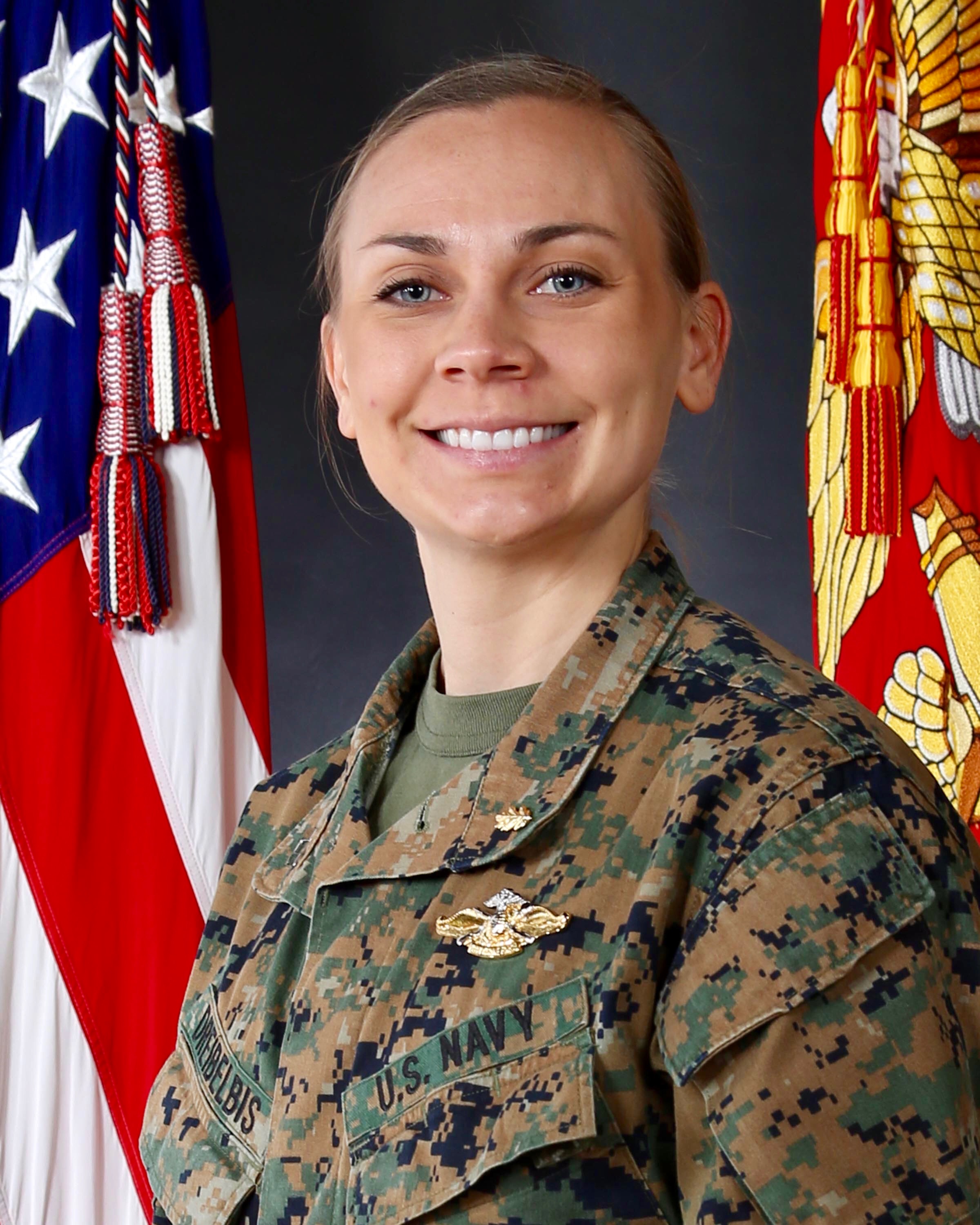 ellen-portrait.jpg