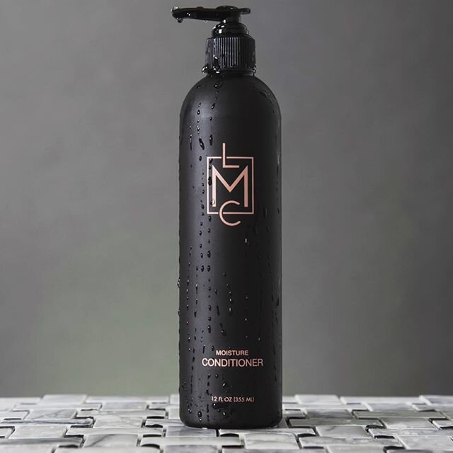 Sleek ,Sophisticated , and minimal packaging gives your shower that needed design element with purpose!  You&rsquo;ll see and feel the difference using LMC moisture conditioner. 
#design #interiordesign #bathroomdesign #packagingdesign #packaging #ar