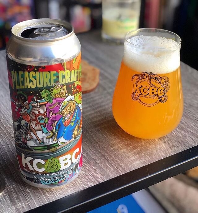 👌 Have you tried our collab Hazy IPA with @KCBCbeer yet? PLEASURE CRAFT is available for pickup/delivery at all three of our Manhattan locations (open 12-9pm every day). 💯 Sweet photo by @beercanpendium #craftandcarry #beerislove #supportlocalbrewe