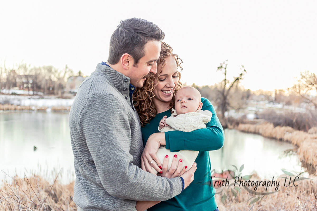 Winter-family-portrait-1001.jpg