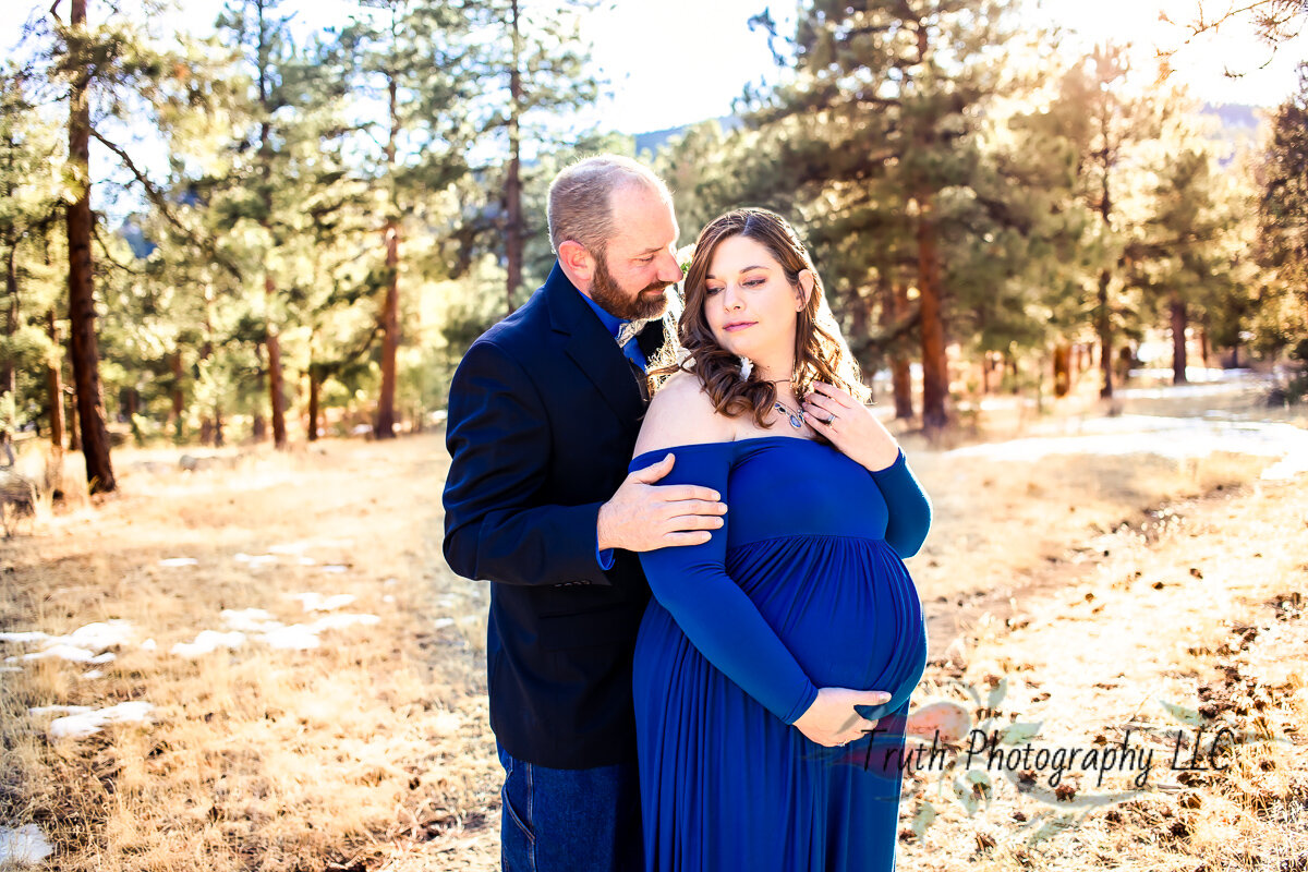 Evergreen-CO-maternity-photography-1014.jpg