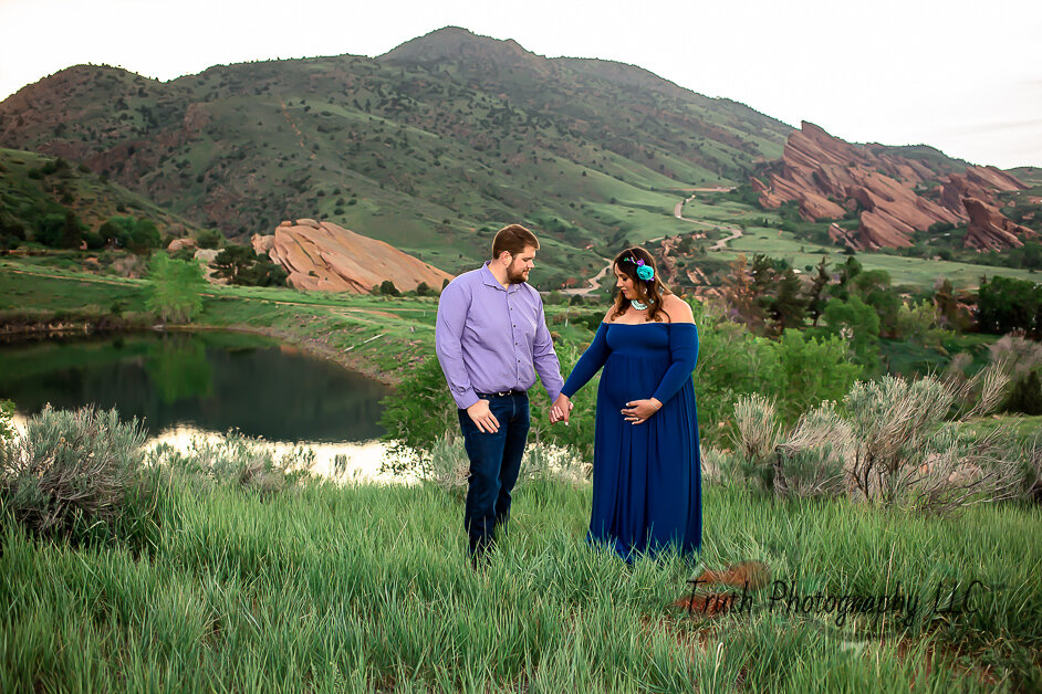 Truth-photography-maternity-session-red-rocks-1014.jpg