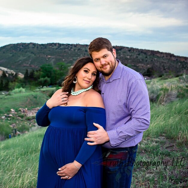 Truth-photography-maternity-session-red-rocks-1021.jpg