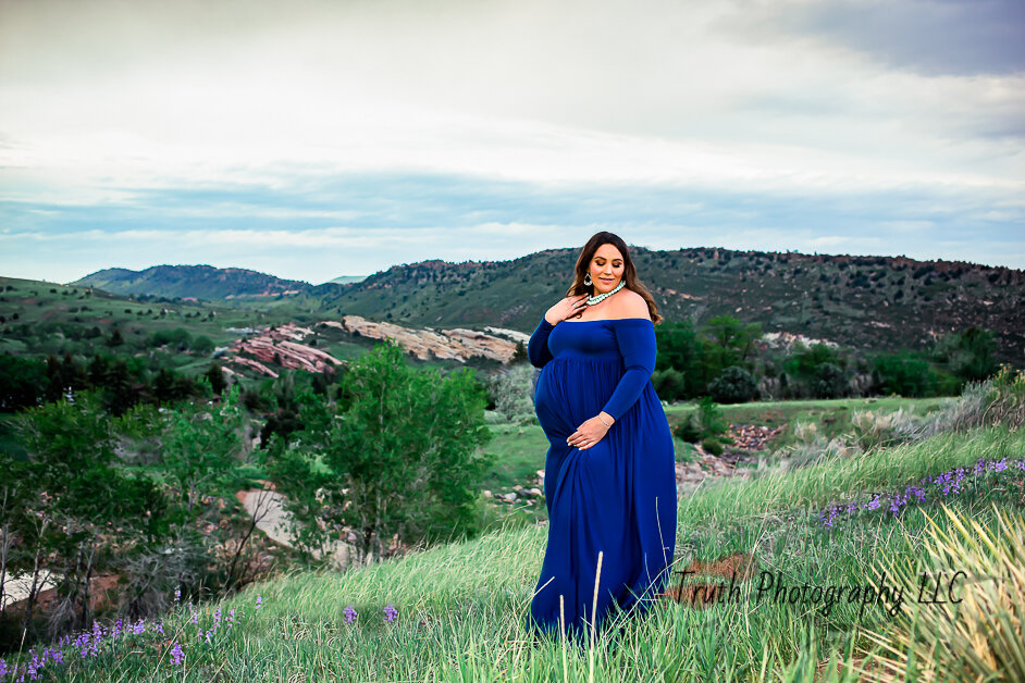 Truth-photography-maternity-session-red-rocks-1022.jpg