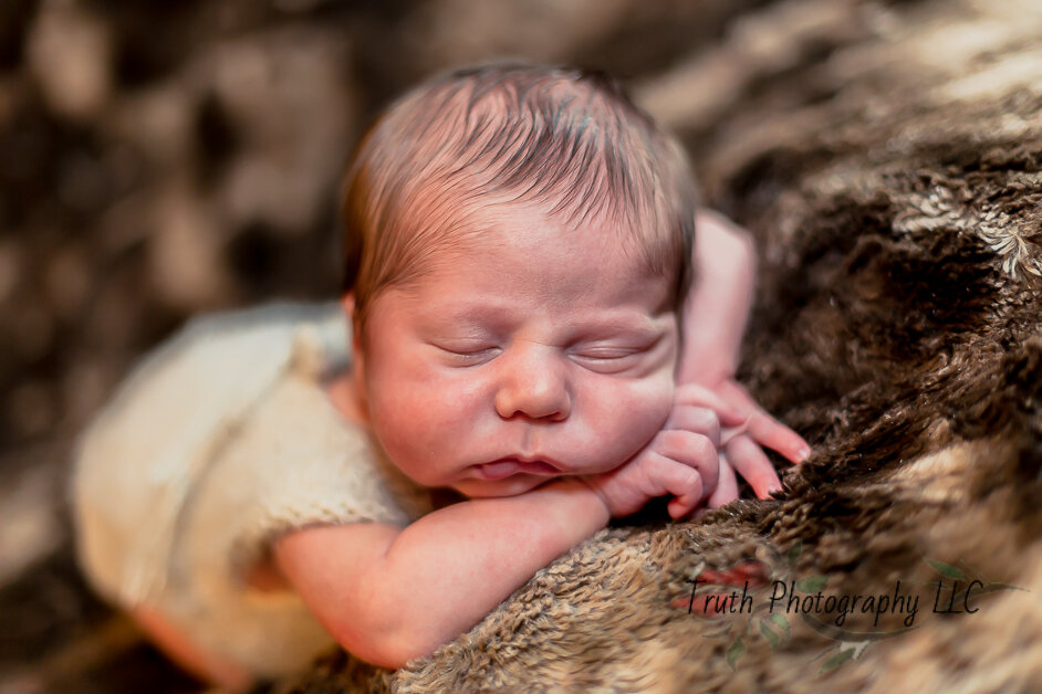 Truth-Photography-Thornton-Newborn-Photographer-1010.jpg