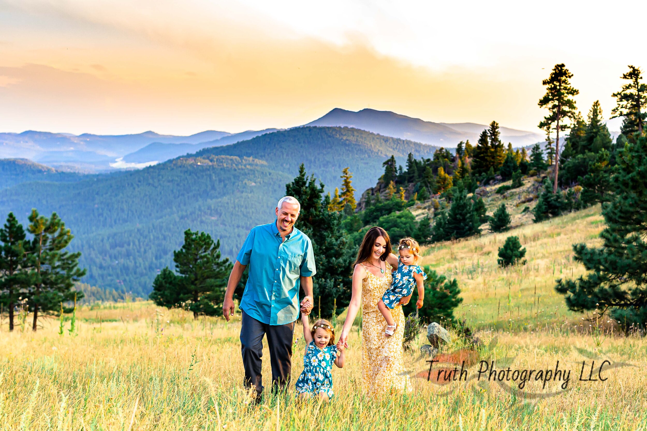 Truth-photography-mountain-family-sessions-1008.jpg