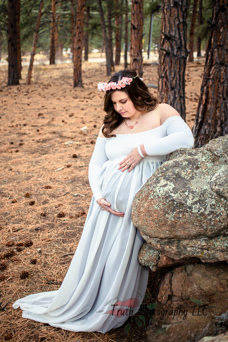 Evergreen-CO-maternity-photography-1029.jpg