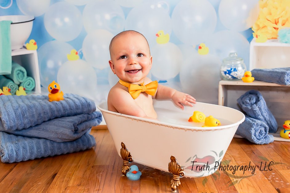 Truth-Photography-baby-duckie-bath-1005.jpg