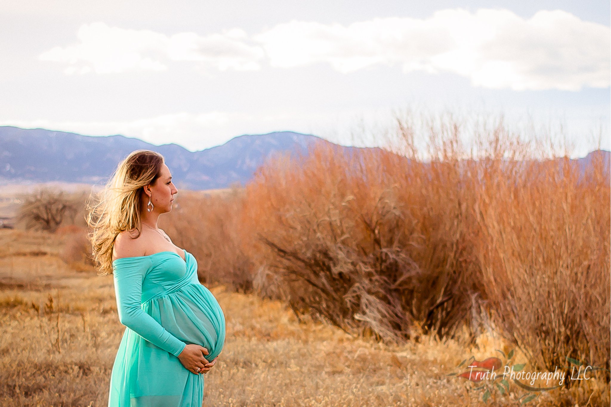 Arvada-pregnancy-portraits.jpg