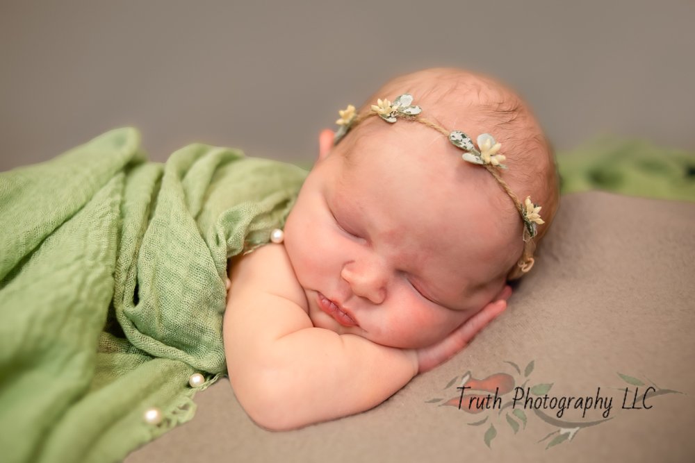 Arvada-studio-newborn-session-1001.jpg